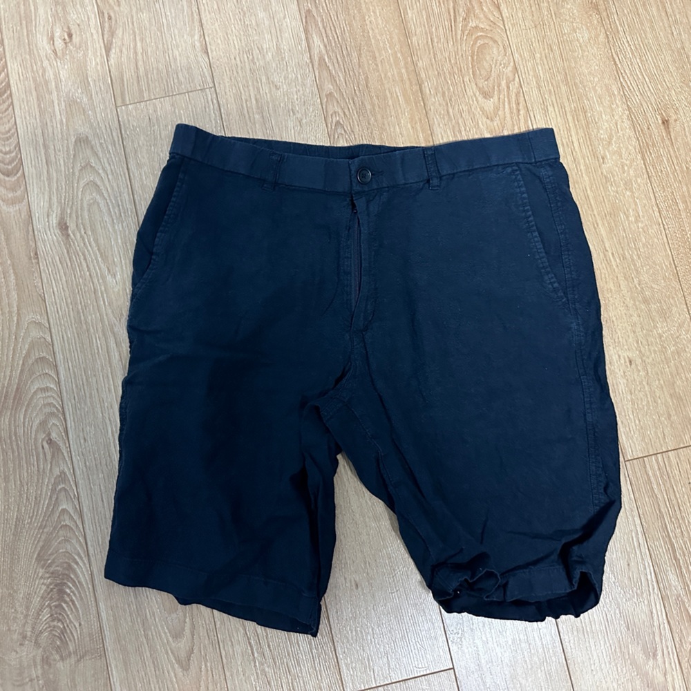 Uniqlo - Navy Linen & Cotton Blend shorts